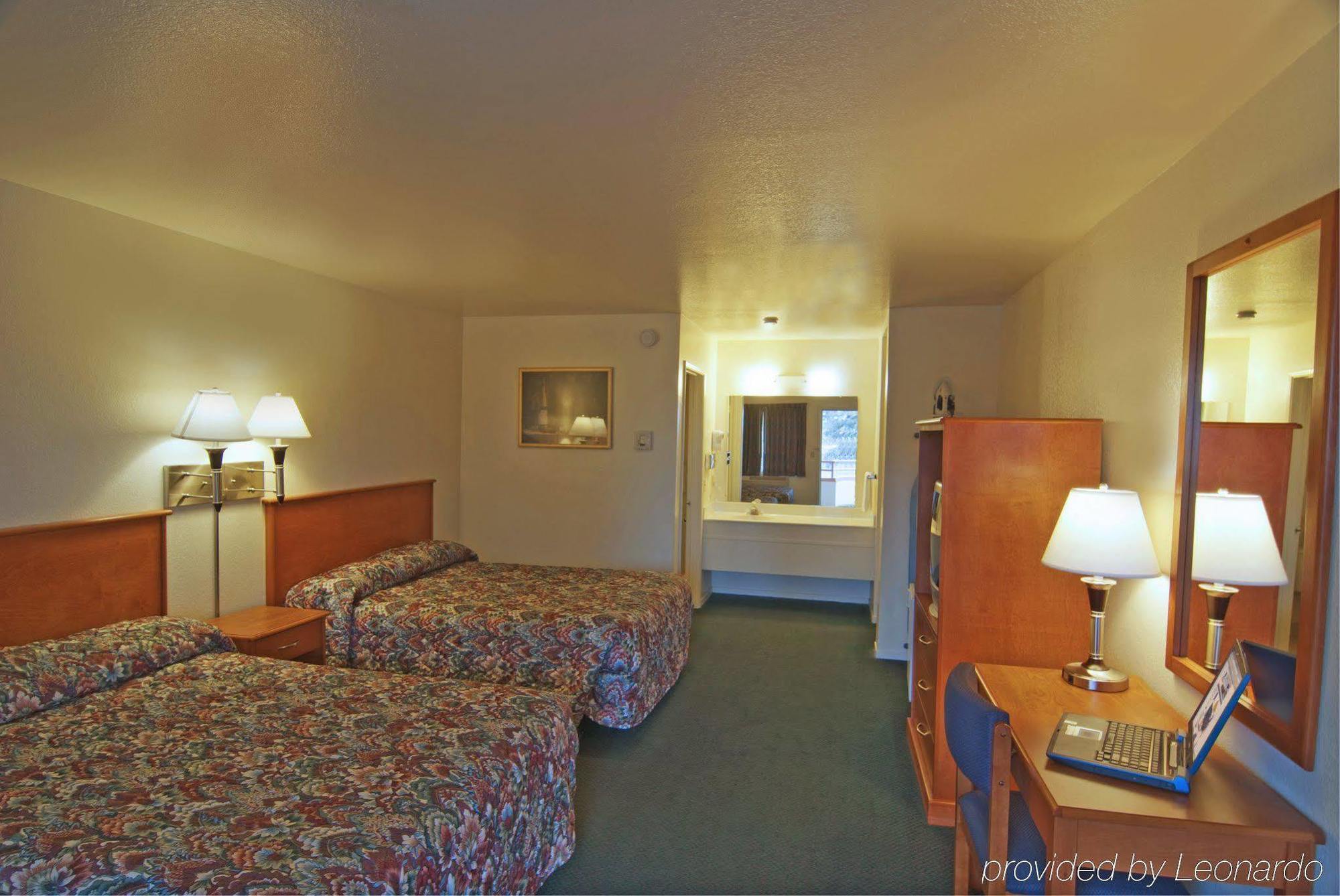 Americas Best Value Inn Santa Rosa Habitación foto